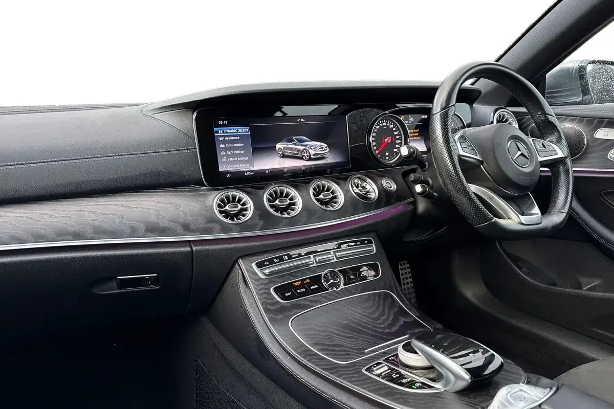 Gebraucht Mercedes E220 AMG Line Premium 194 PS (142 kW) 2018 Grau Cabrio