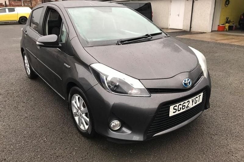 Grey Used 2012 Toyota Yaris Hybrid T4 Hatchback | £5,995 - Image 1/1