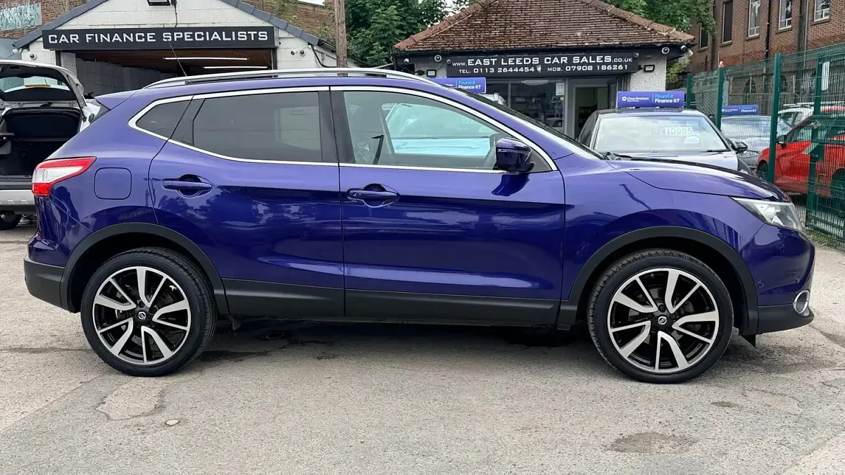 Used Nissan Qashqai Tekna 110 HP (80 kW) 2016 Blue SUV