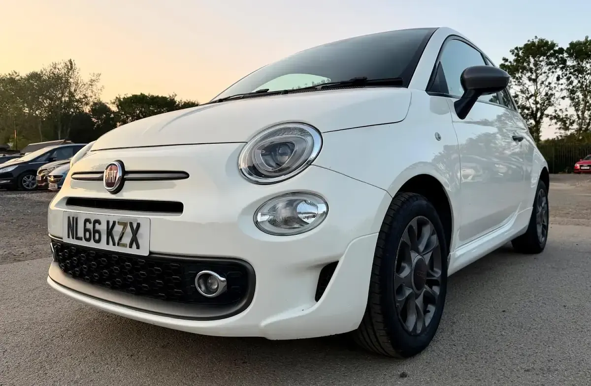 Used Fiat 500 S 69 HP (50 kW) 2017 White Hatchback