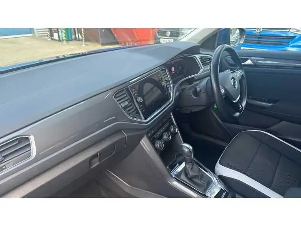 Used VW T-Roc SEL 150 HP (110 kW) 2021 Blue SUV