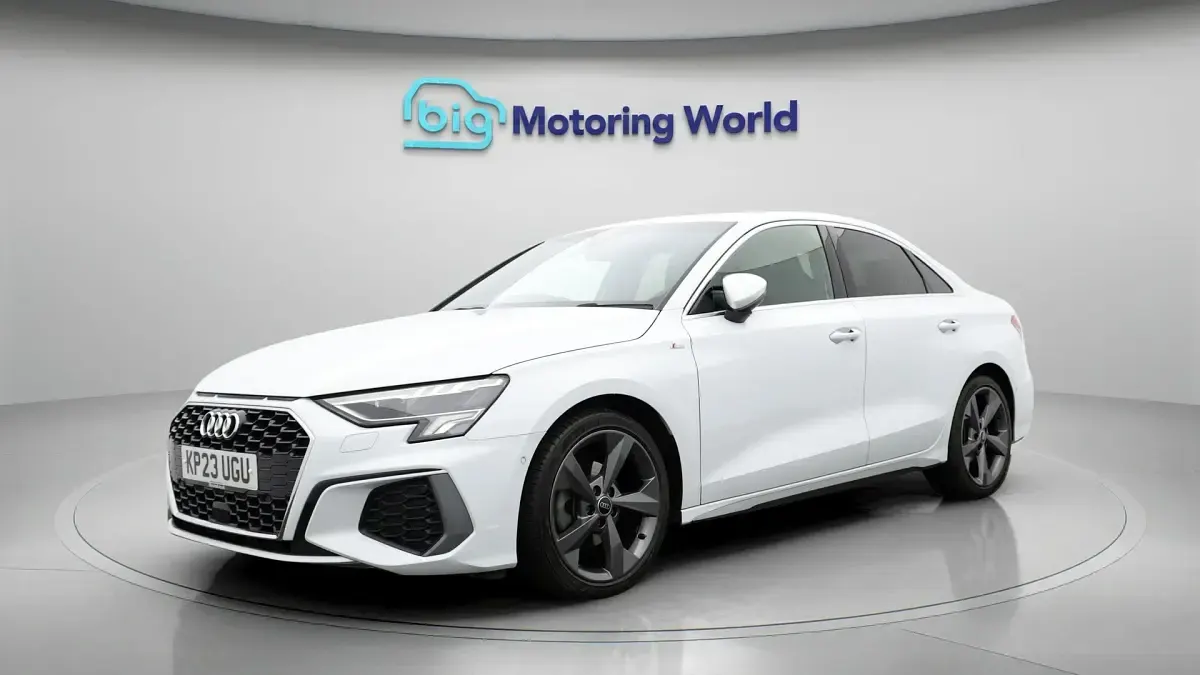 Used Audi A3 S-Line 150 HP (110 kW) 2023 White Sedan
