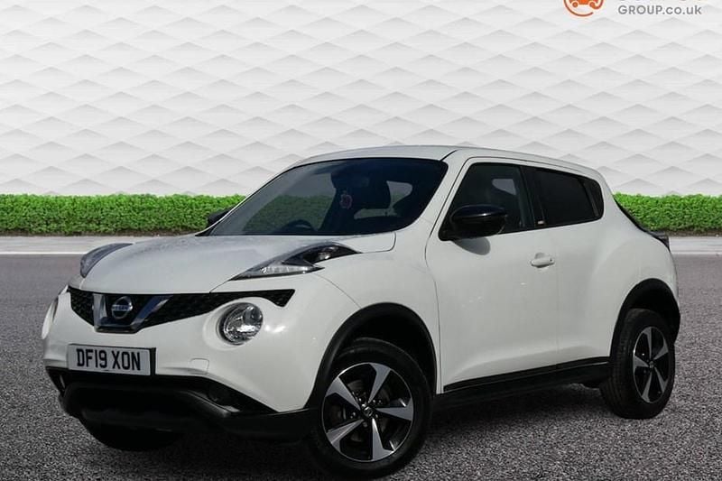Used Nissan Juke 112 HP (82 kW) 2019 White SUV