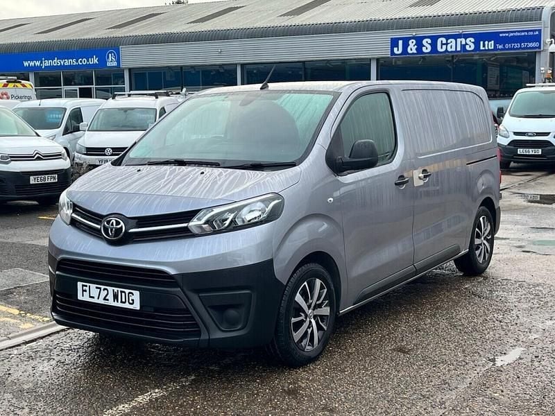 Used Toyota Proace 120 HP (88 kW) 2022 Grey MPV