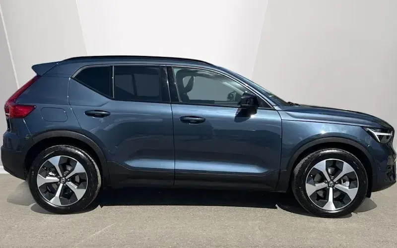 Used Volvo XC40 Plus 197 HP (144 kW) 2026 SUV