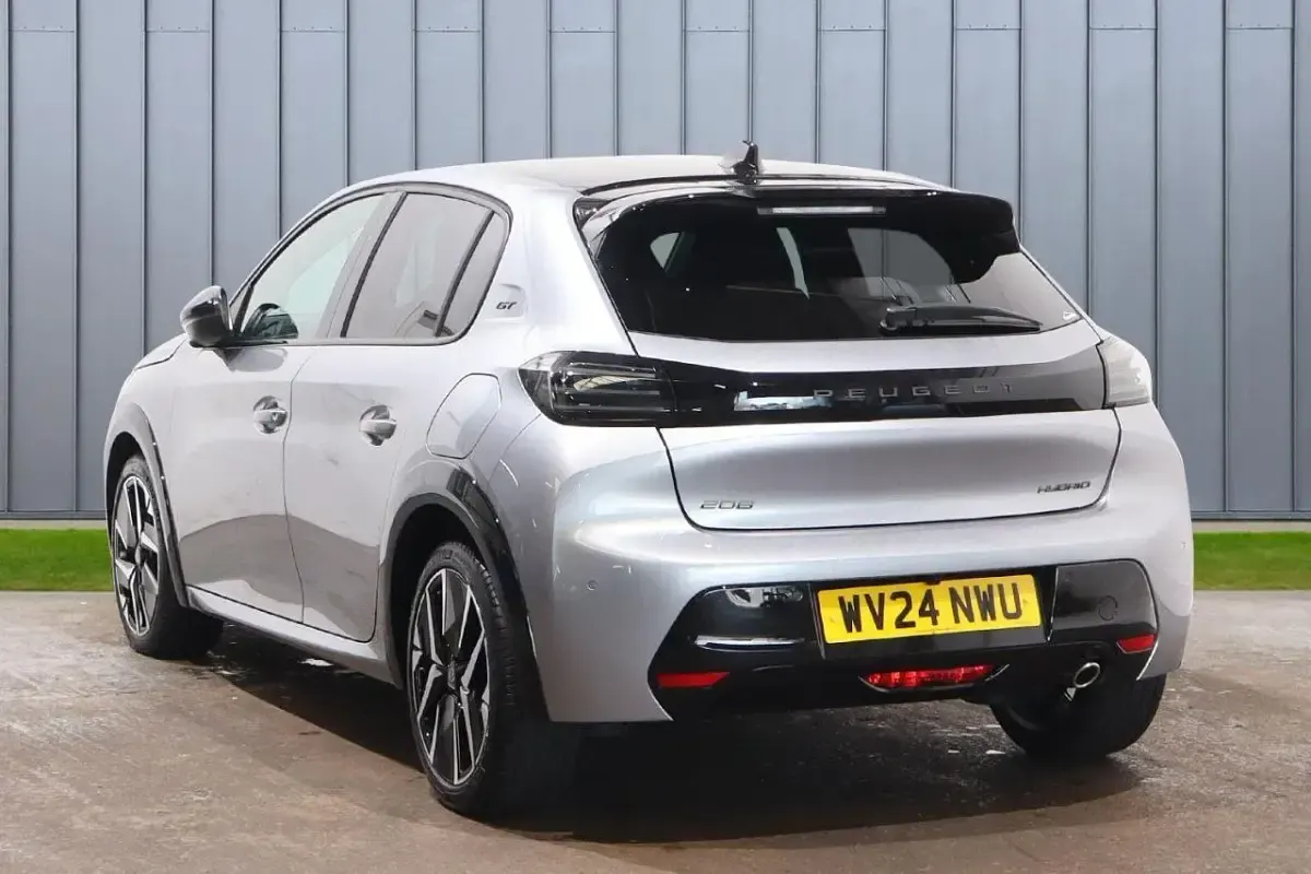 Used Peugeot 208 GT 99 HP (72 kW) 2024 Grey Hatchback