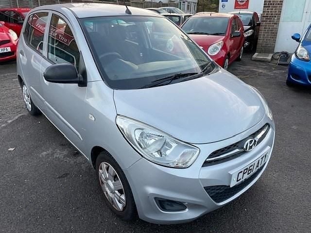 Silver Used 2011 Hyundai i10 Classic Hatchback | £3,275 (A bit pricey) - Image 1/4