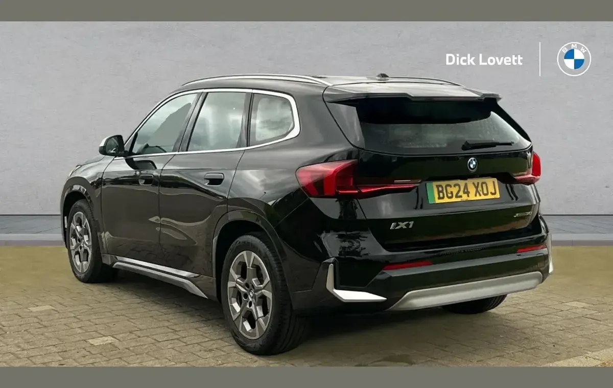 Begagnad BMW iX1 xLine 230 kW (313 HK) 2024 Svart SUV