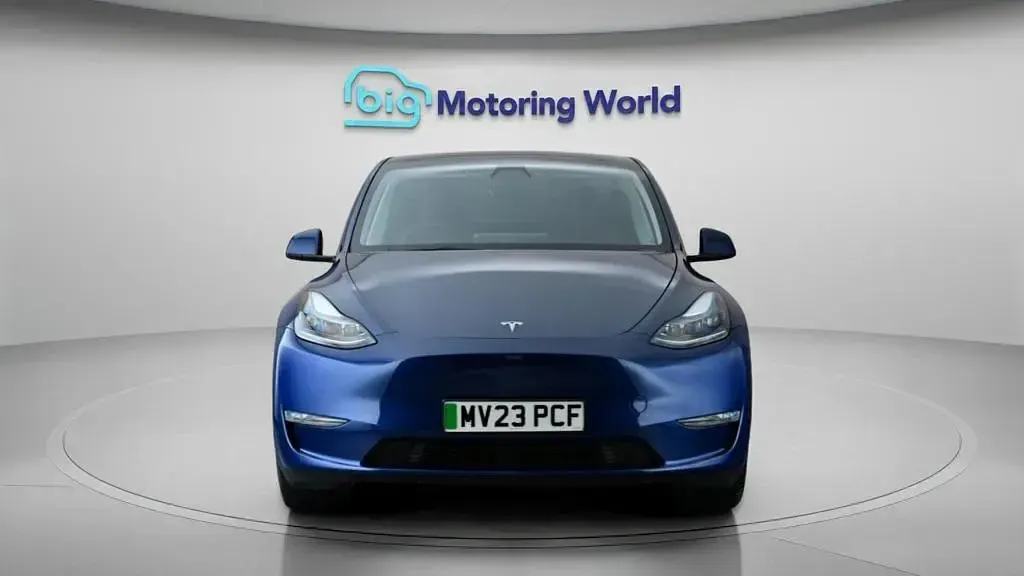 Used Tesla Model Y Long Range AWD 378 kW (514 HP) 2023 Blue SUV