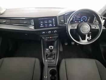 Used Audi A1 Design 110 HP (80 kW) 2021 White SUV