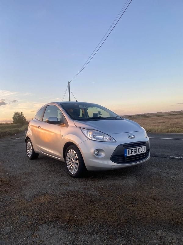 Silver Used 2011 Ford Ka Zetec Hatchback | £2,795 (Good price) - Image 1/4