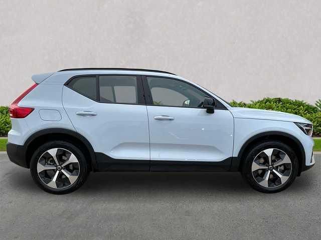 Used Volvo XC40 Plus 163 HP (119 kW) 2025 SUV