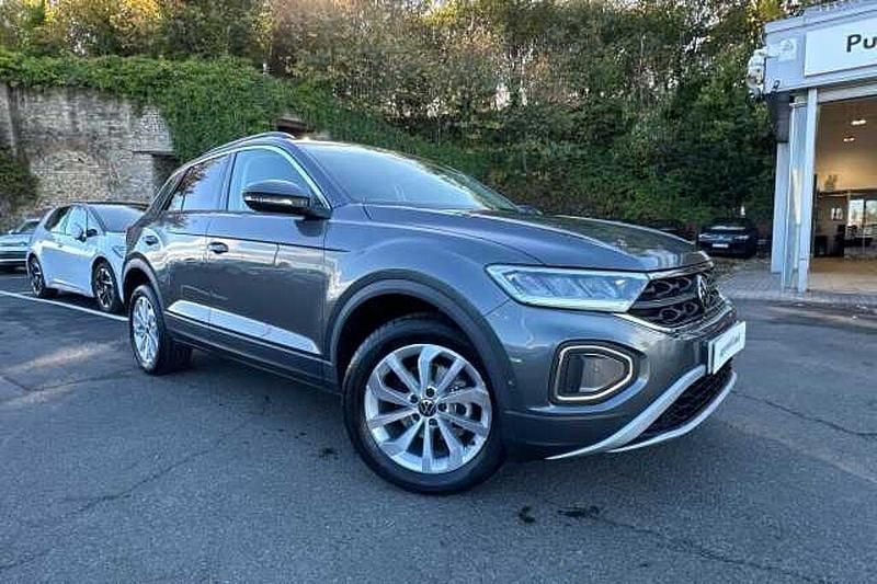 New 2025 VW T-Roc SUV | £28,995 (Fair price) - Image 1/4