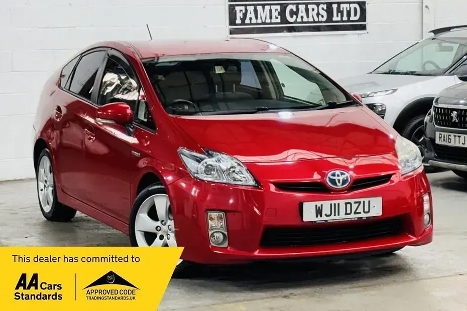 Used Toyota Prius 2011 Red Hatchback