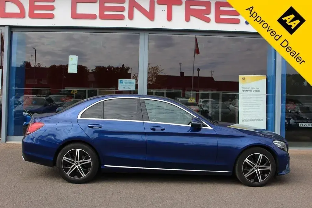 Used Mercedes C220 194 HP (142 kW) 2019 Blue Sedan