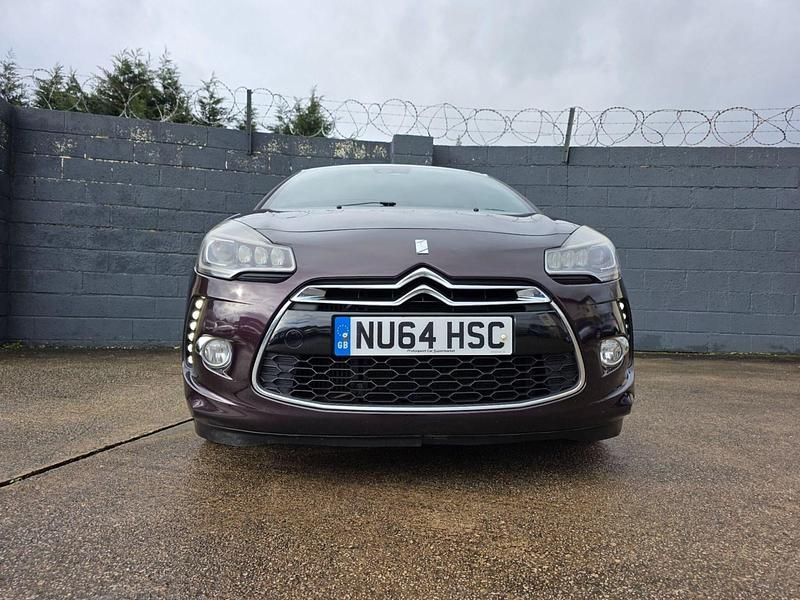 Used Citroën DS3 2014 Mauve/purple Hatchback
