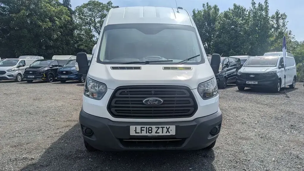 Used Ford Transit 130 HP (95 kW) 2018 White Van