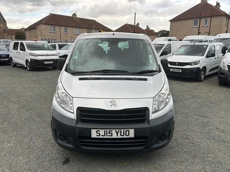 Silver Used 2015 Peugeot TePee Comfort MPV | £4,475 - Image 1/4