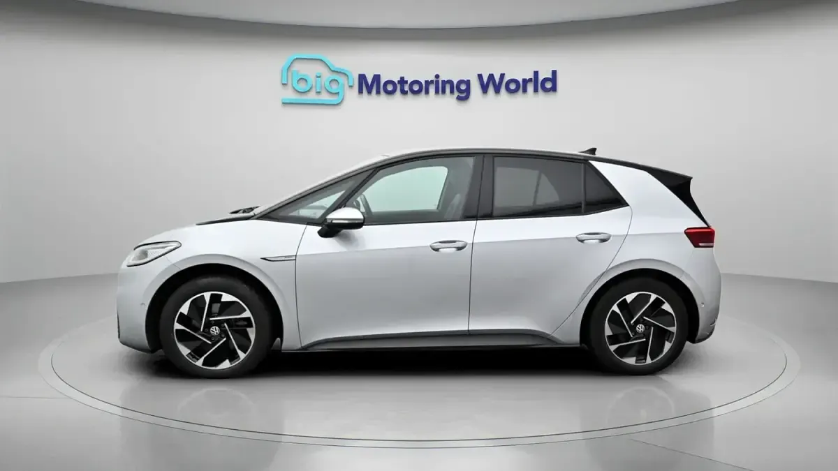Used VW ID.3 Pro Performance 150 kW (204 HP) 2023 Silver Hatchback