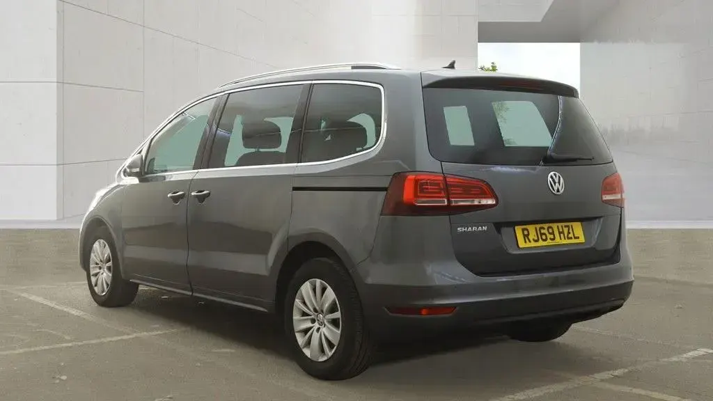 Used VW Sharan SE 150 HP (110 kW) 2019 Grey MPV