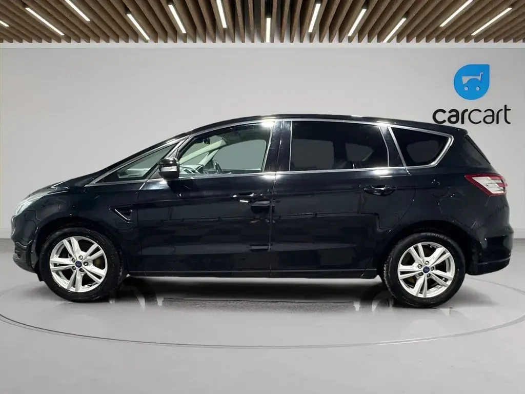 Used Ford S-MAX Titanium 2017 Black MPV