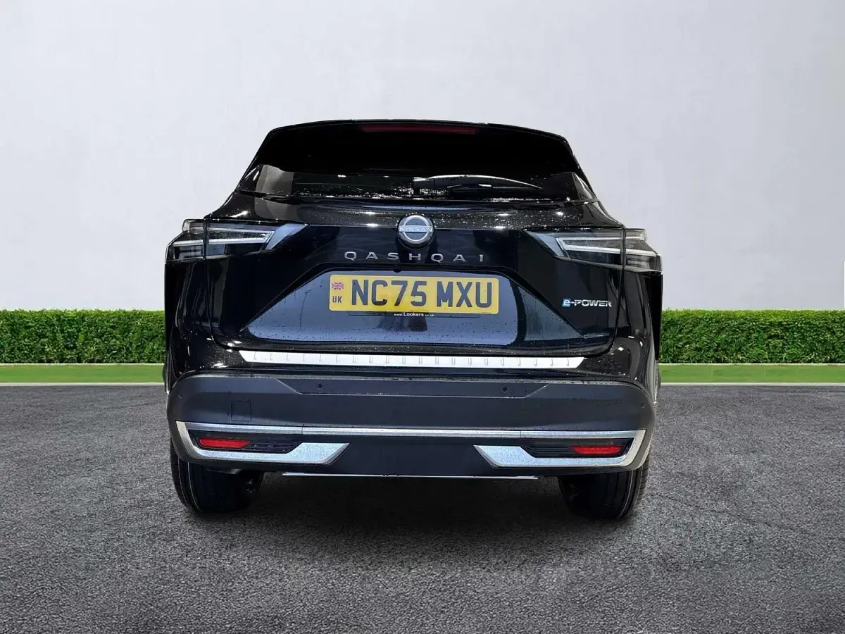 Used Nissan Qashqai N-Connecta 2026 Black SUV