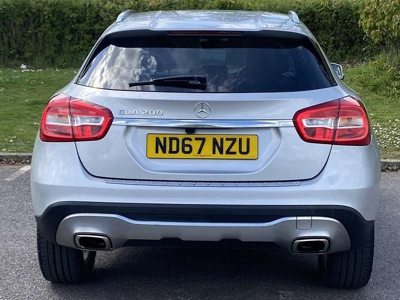 Used Mercedes GLA200 156 HP (114 kW) 2018 Silver SUV