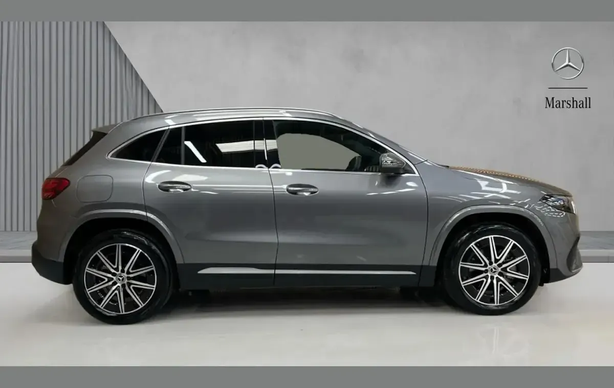 Usado Mercedes EQA250+ Executive 139 kW (190 HP) 2025 Cinzento SUV