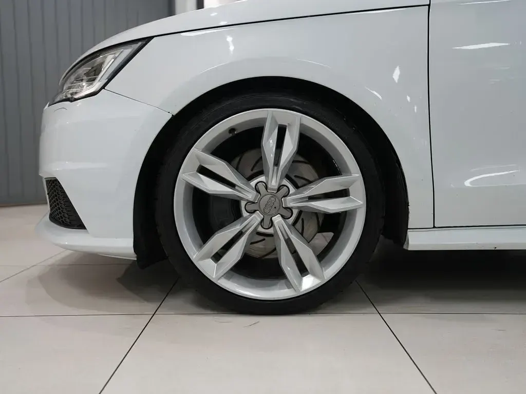 Used Audi A1 Comfort 2015 White Hatchback