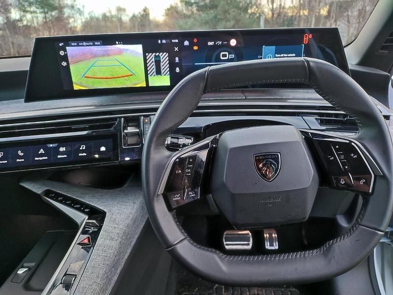 Used Peugeot 3008 Allure 134 HP (98 kW) 2024 White SUV