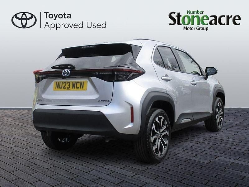 Used Toyota Yaris Hybrid Design 2023 Silver Hatchback