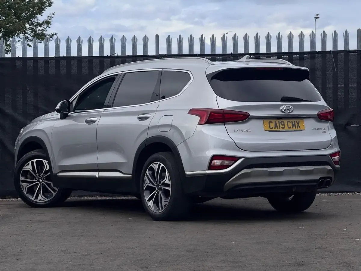 Used Hyundai Santa Fe Premium SE 200 HP (147 kW) 2019 Silver SUV