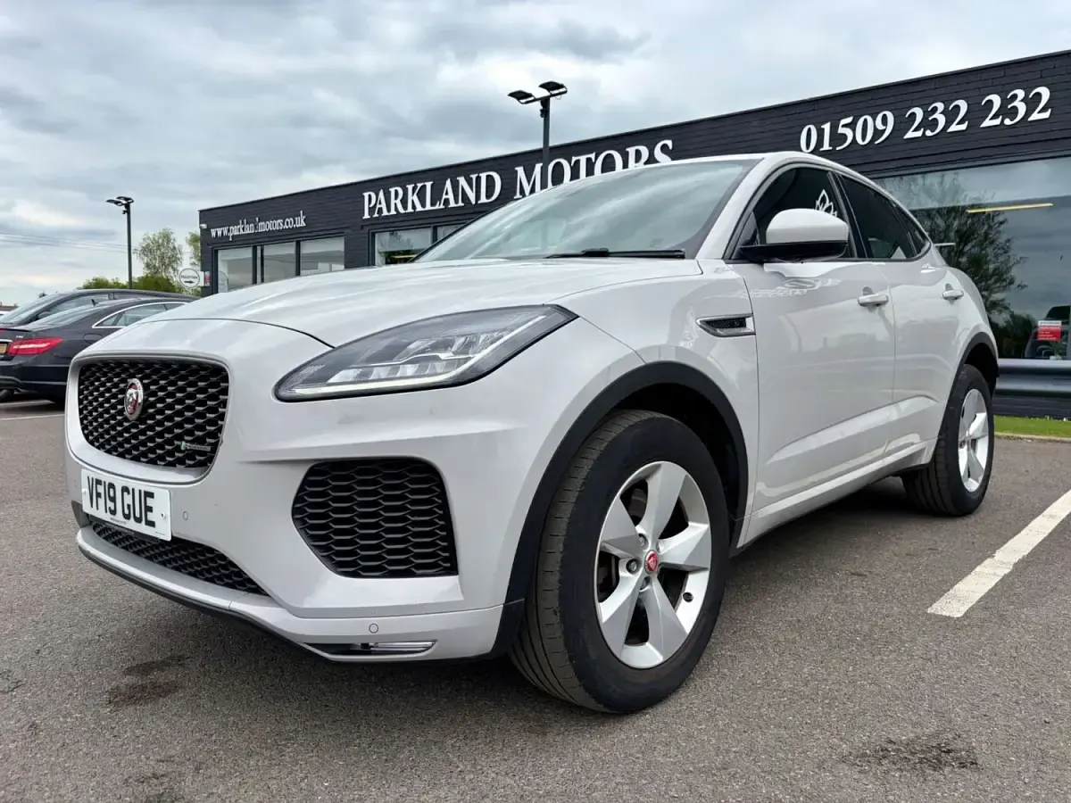 Begagnad Jaguar E-Pace R-Dynamic 2019 Grå SUV