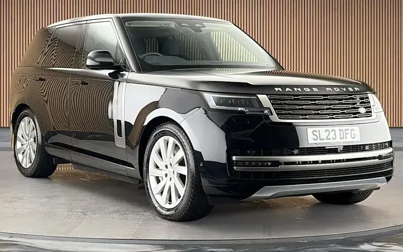 Used Land Rover Range Rover SE 441 HP (324 kW) 2023 SUV
