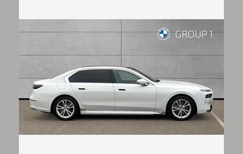 Used BMW i7 Comfort Edition 400 kW (544 HP) 2023 White Sedan