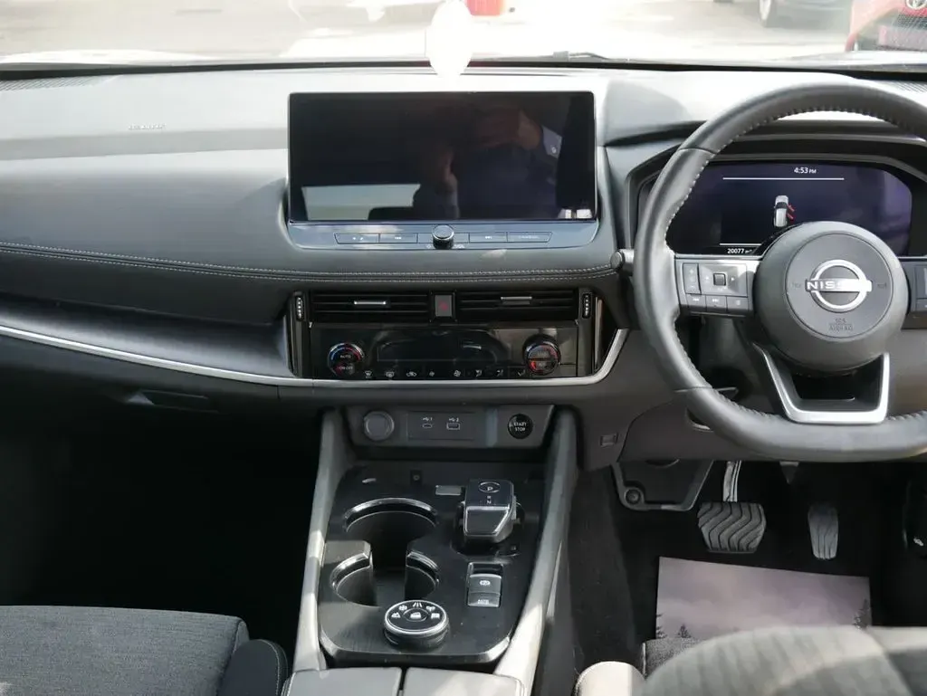 Used Nissan X-Trail N-Connecta 213 HP (156 kW) 2025 Grey SUV