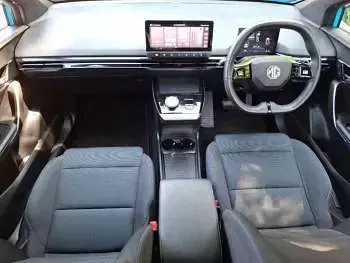 Used MG MG4 EV SE 125 kW (170 HP) 2023 Blue Hatchback