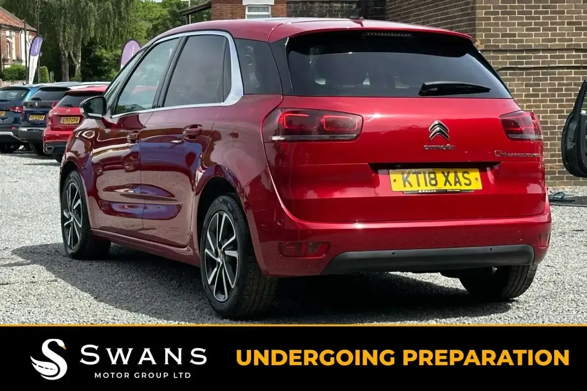 Used Citroën C4 Flair 2018 Red MPV