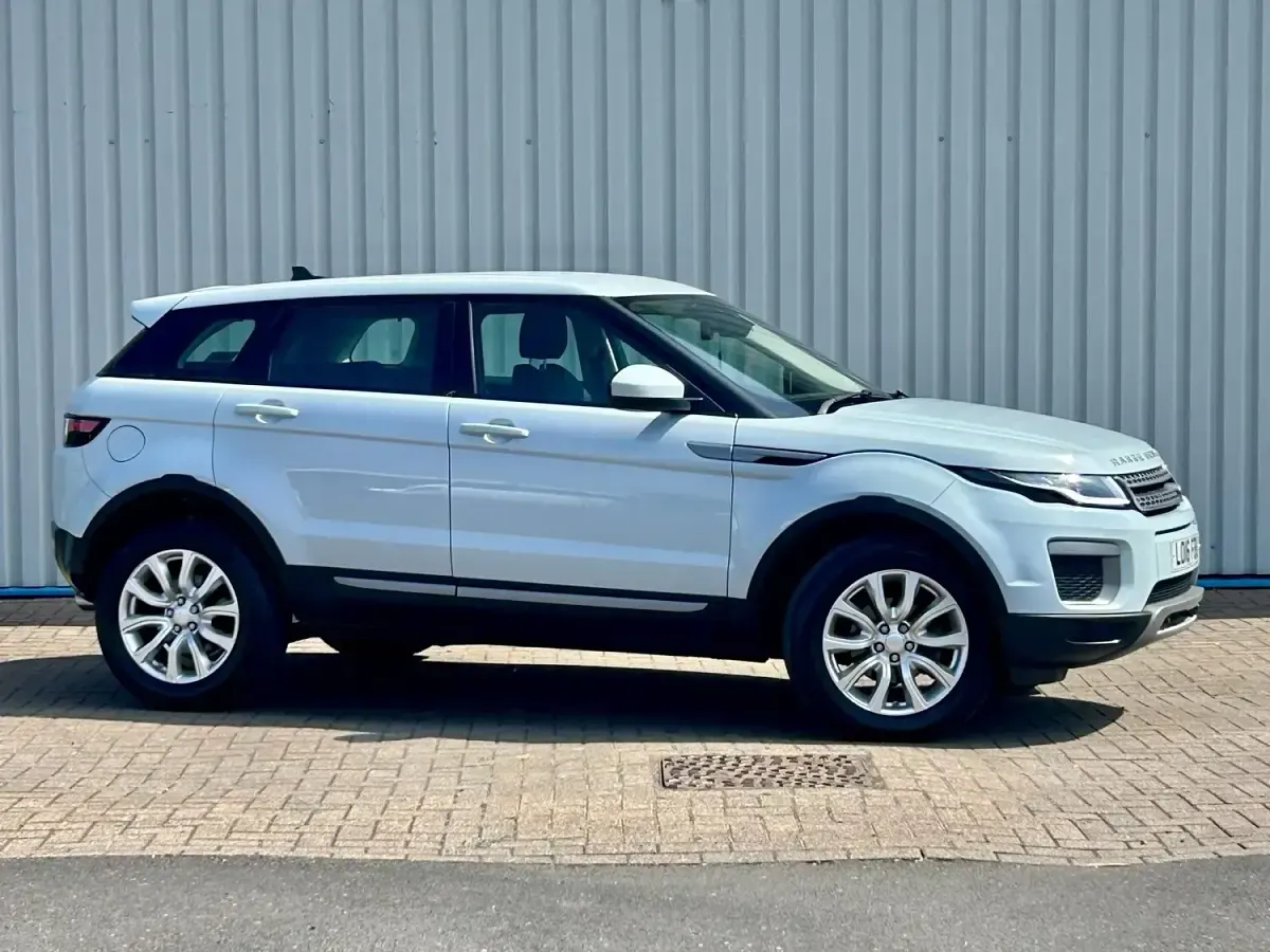 Used Land Rover Range Rover evoque SE 147 HP (108 kW) 2016 Blue Estate