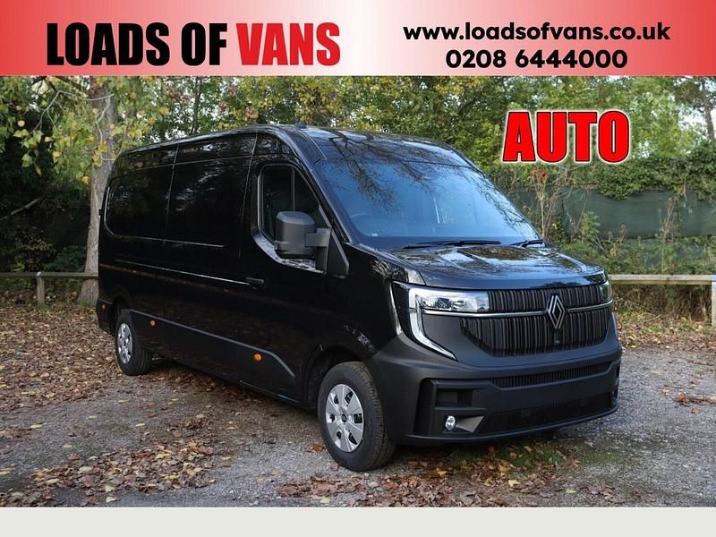 New Renault Master 2026 Black MPV