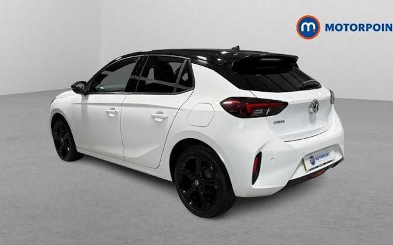 Used Vauxhall Corsa 75 HP (55 kW) 2023 White Hatchback