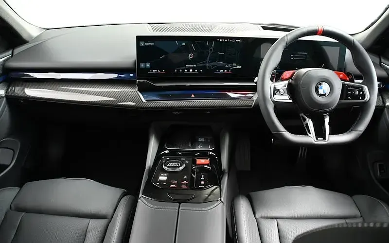 New BMW M5 727 HP (534 kW) 2026 Sedan