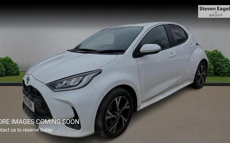 Used Toyota Yaris Hybrid Design 116 HP (85 kW) 2026 Hatchback