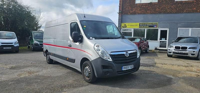 Used Vauxhall Movano 130 HP (95 kW) 2019 Silver MPV