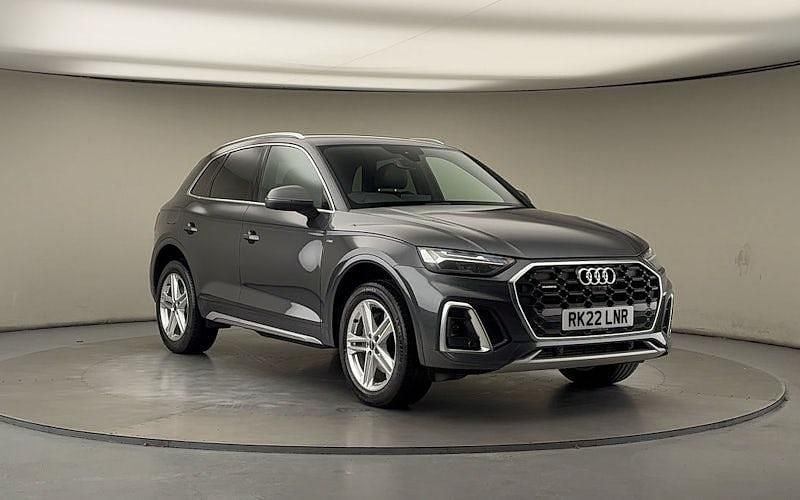 Used 2024 Audi Q5 S-Line SUV | £31,200 (Good price) - Image 1/4