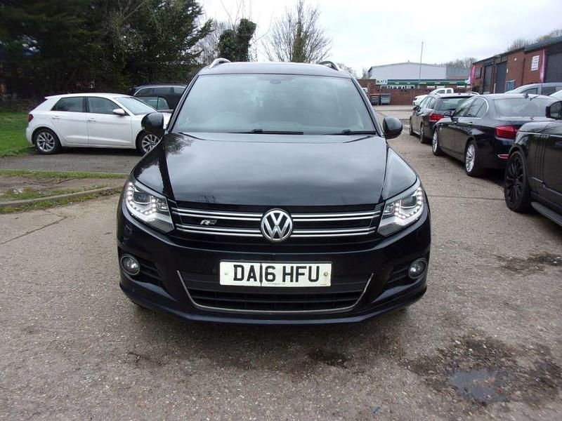 Used VW Tiguan R-line Edition 150 HP (110 kW) 2016 Black SUV