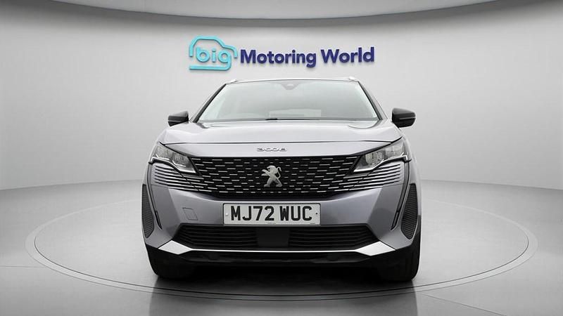 Used Peugeot 3008 Allure+ 130 HP (95 kW) 2022 Grey SUV