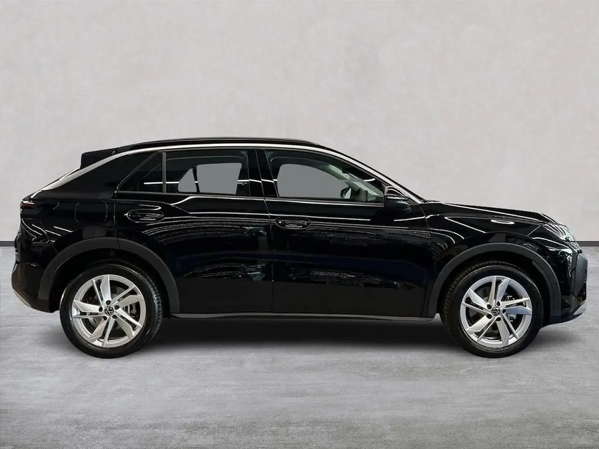 New VW T-Roc Life 2026 Black SUV