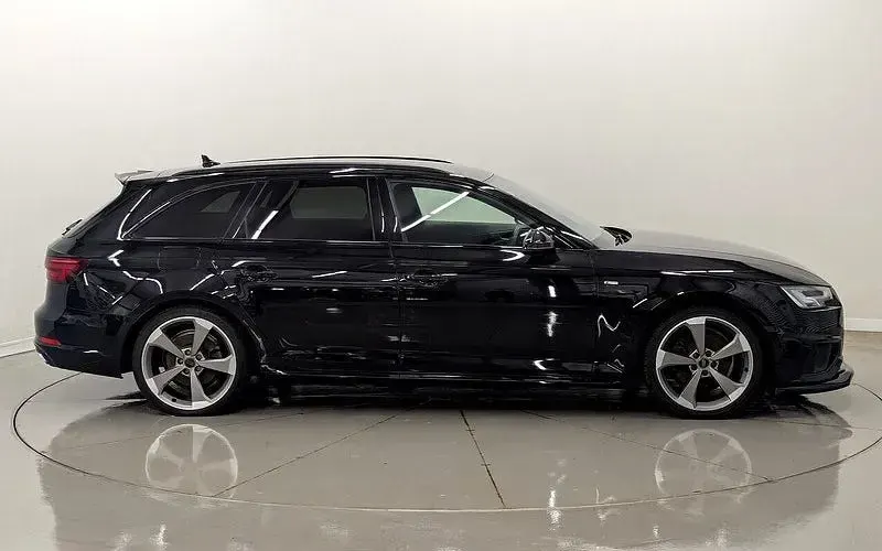 Used Audi A4 Black Edition 190 HP (139 kW) 2019 Black Estate