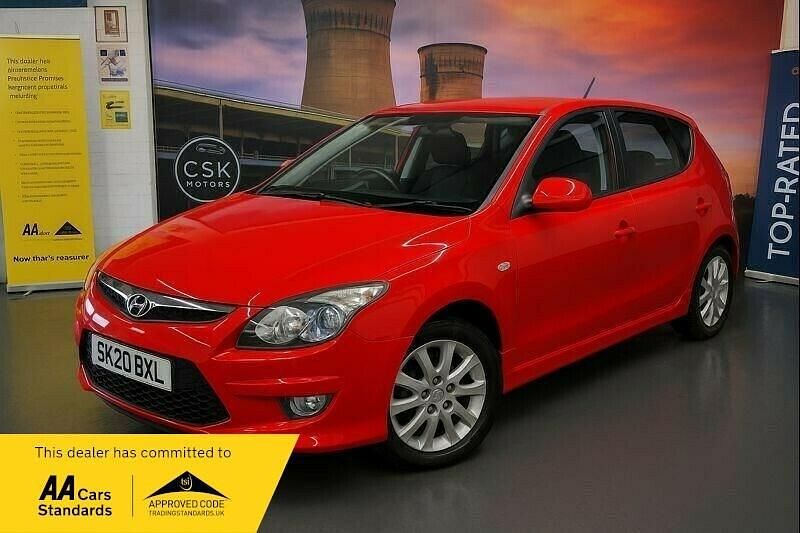 Red Used 2010 Hyundai i30 Edition Hatchback | £2,490 (Fair price) - Image 1/4